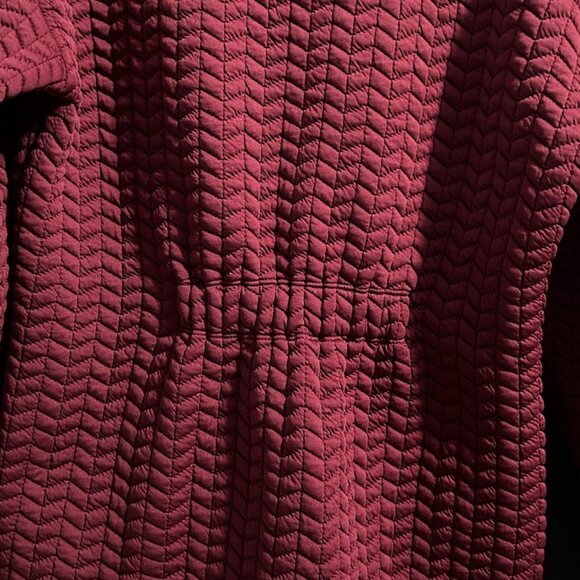 NEW BALANCE Garnet Heatloft Funnel Neck Tunic Women's Size M - Picture 10 of 11